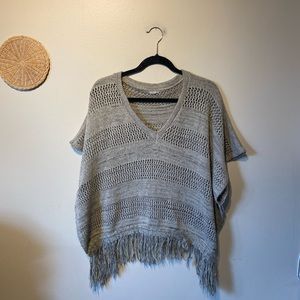 Ecote urban outfitters size xs olive green/ fringe hem knit blouse.